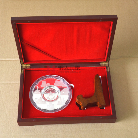 廣州某單位純銀紀(jì)念盤定制